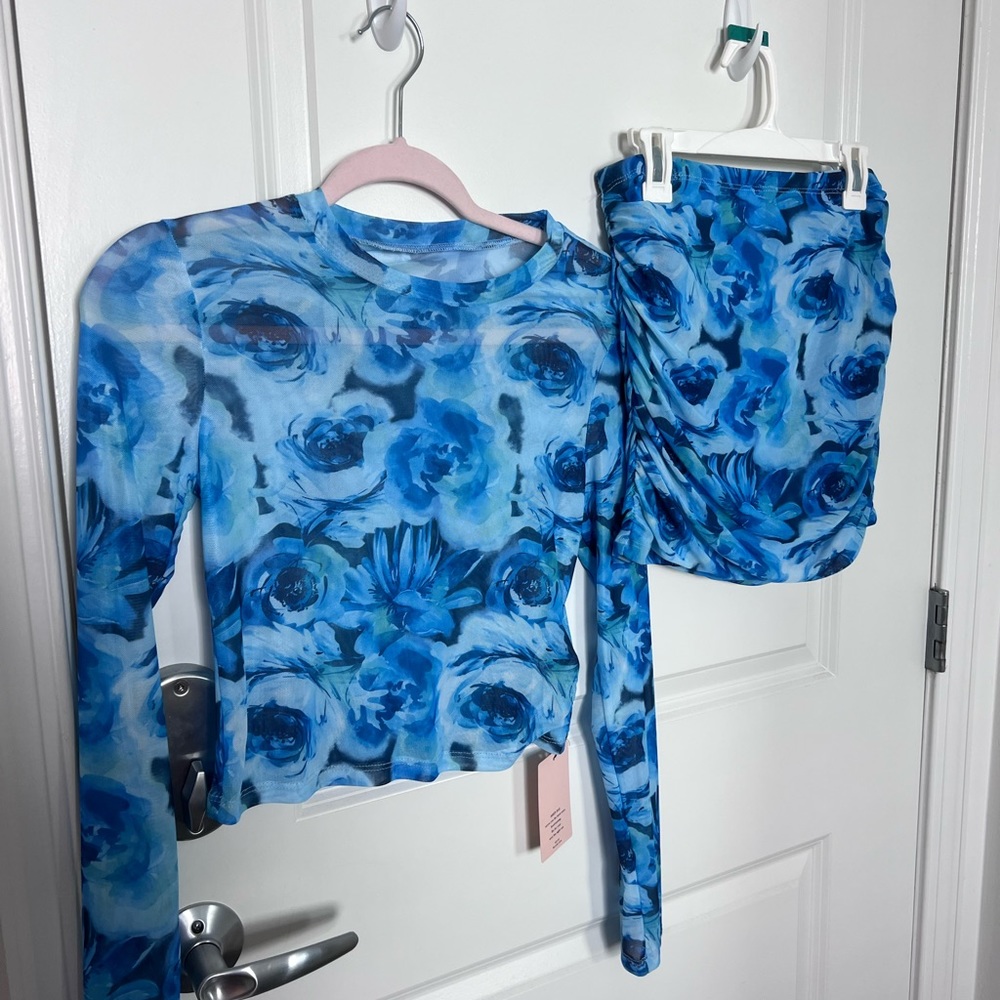 Matching floral set